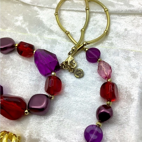 Napier Gold and Purples Necklace Set with Pierced earrings - Picture 2 of 2